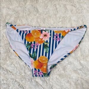 Tropical striped bikini bottoms